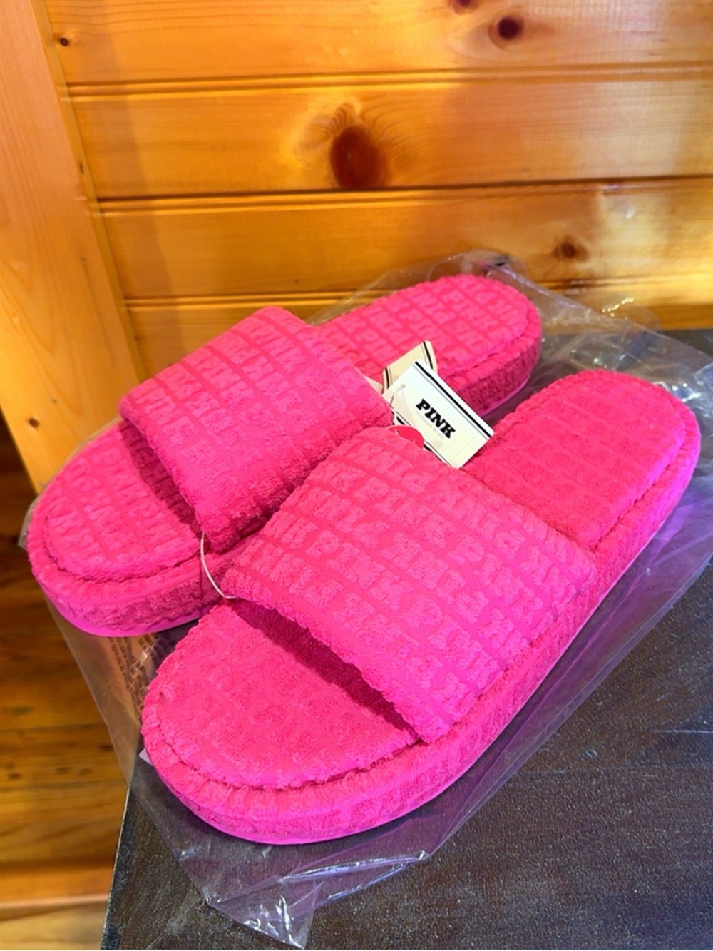 NWT Victoria’s Secret PINK Terry Slides Slippers Pink Fire Size 10